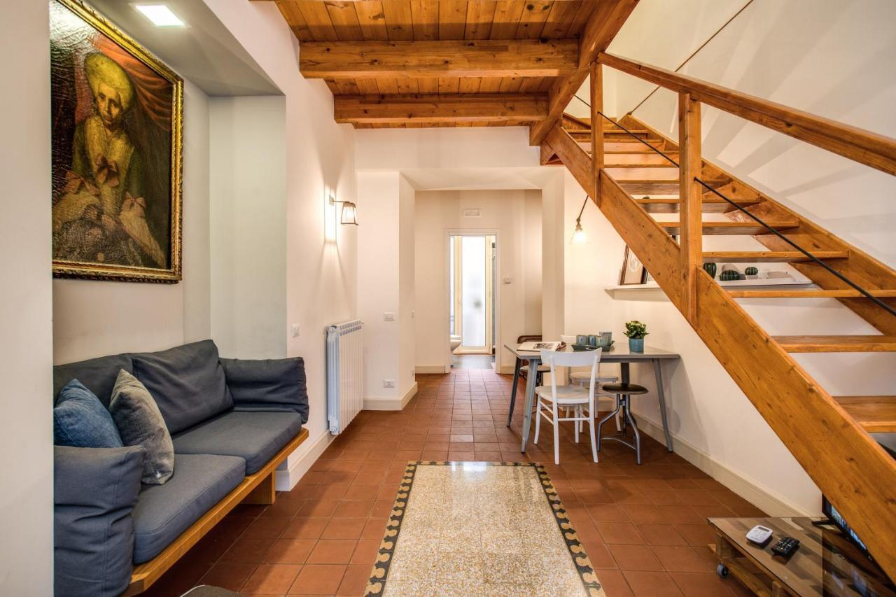 Casa Hosteno نابولي المظهر الخارجي الصورة
